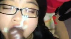 Chinese girl sucking and facial from bbc